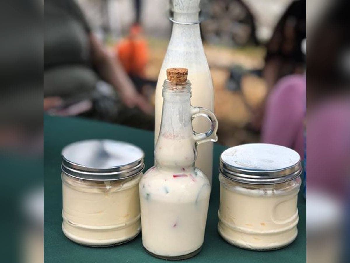 Picante de suero llanero en frasco de vidrio, con ajíes y cebolla